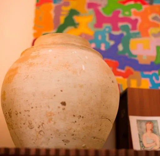 卡萨德维古埃塔酒店 *